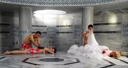 澡堂系列在线观看,泡汤时光里的温馨故事